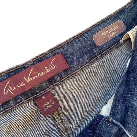 Gloria Vanderbilt Amanda Blue Capri Cuffed Jeans Size  6 - Picture 4 of 12